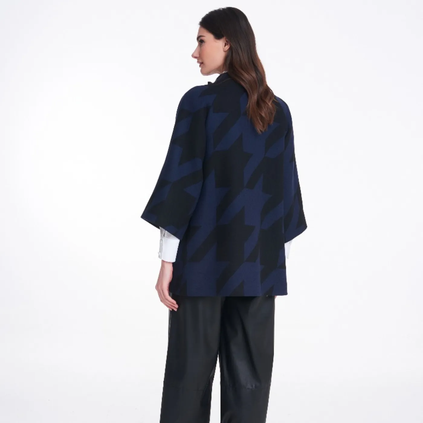 Badoo Navy Cape