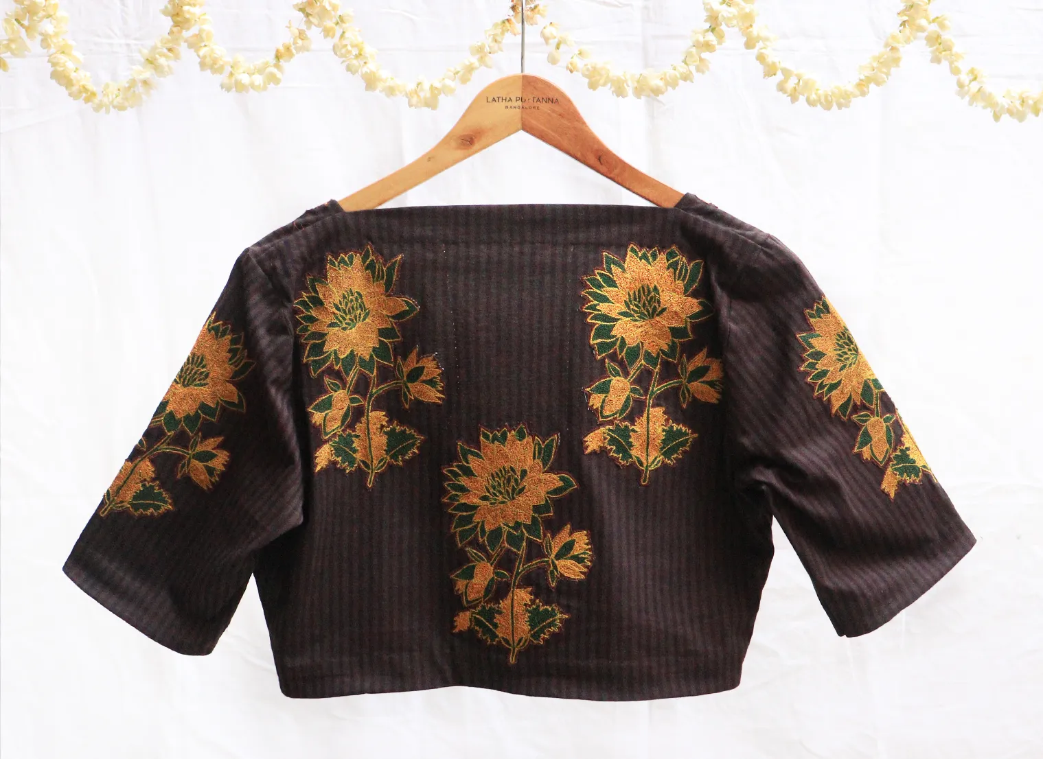 Brown,printed Strechable  knit,Applique blouse