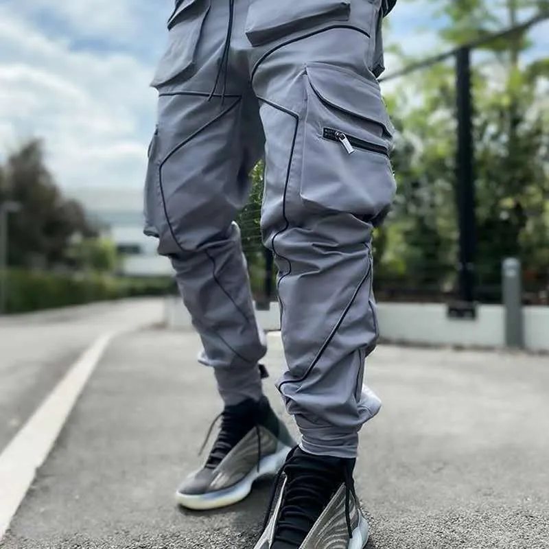 Irregular Sharp Line Pattern Cargo Pants