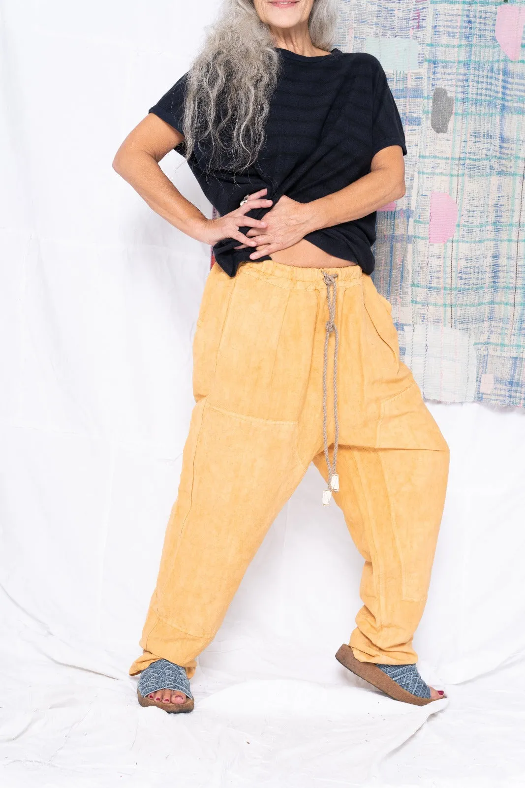 P70 Pleated Easy Pant Wild Silk & Hemp Uneven Dye Curry