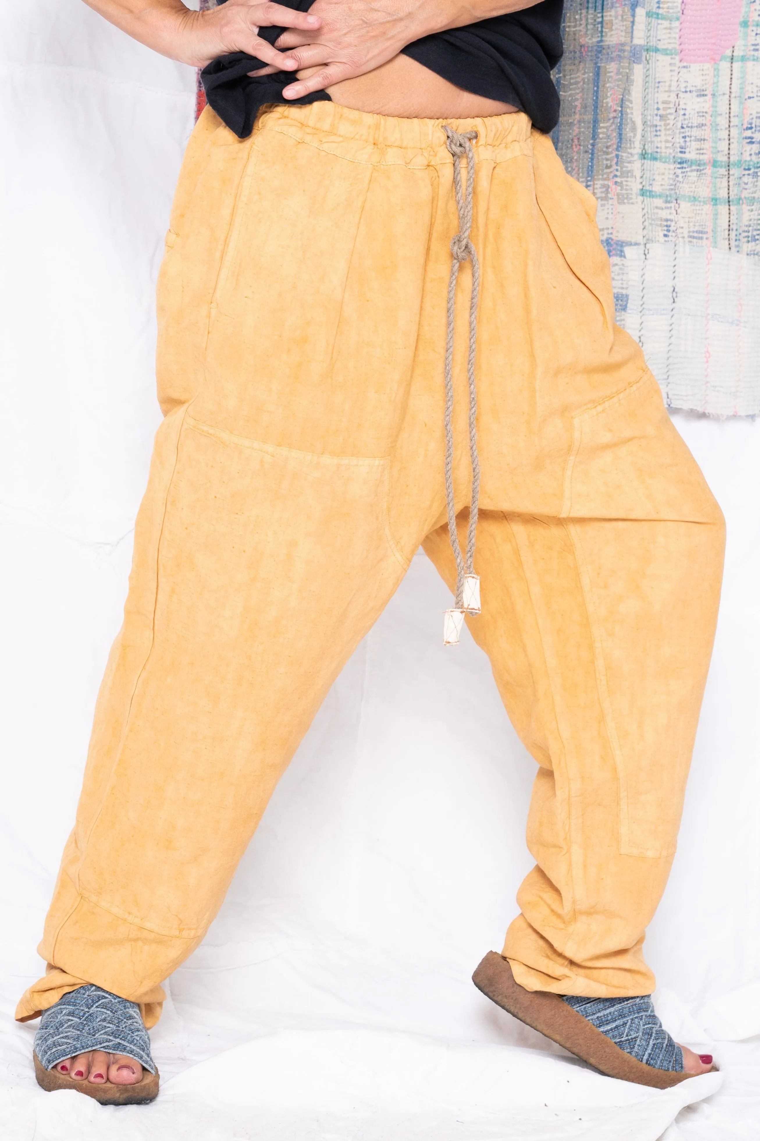 P70 Pleated Easy Pant Wild Silk & Hemp Uneven Dye Curry