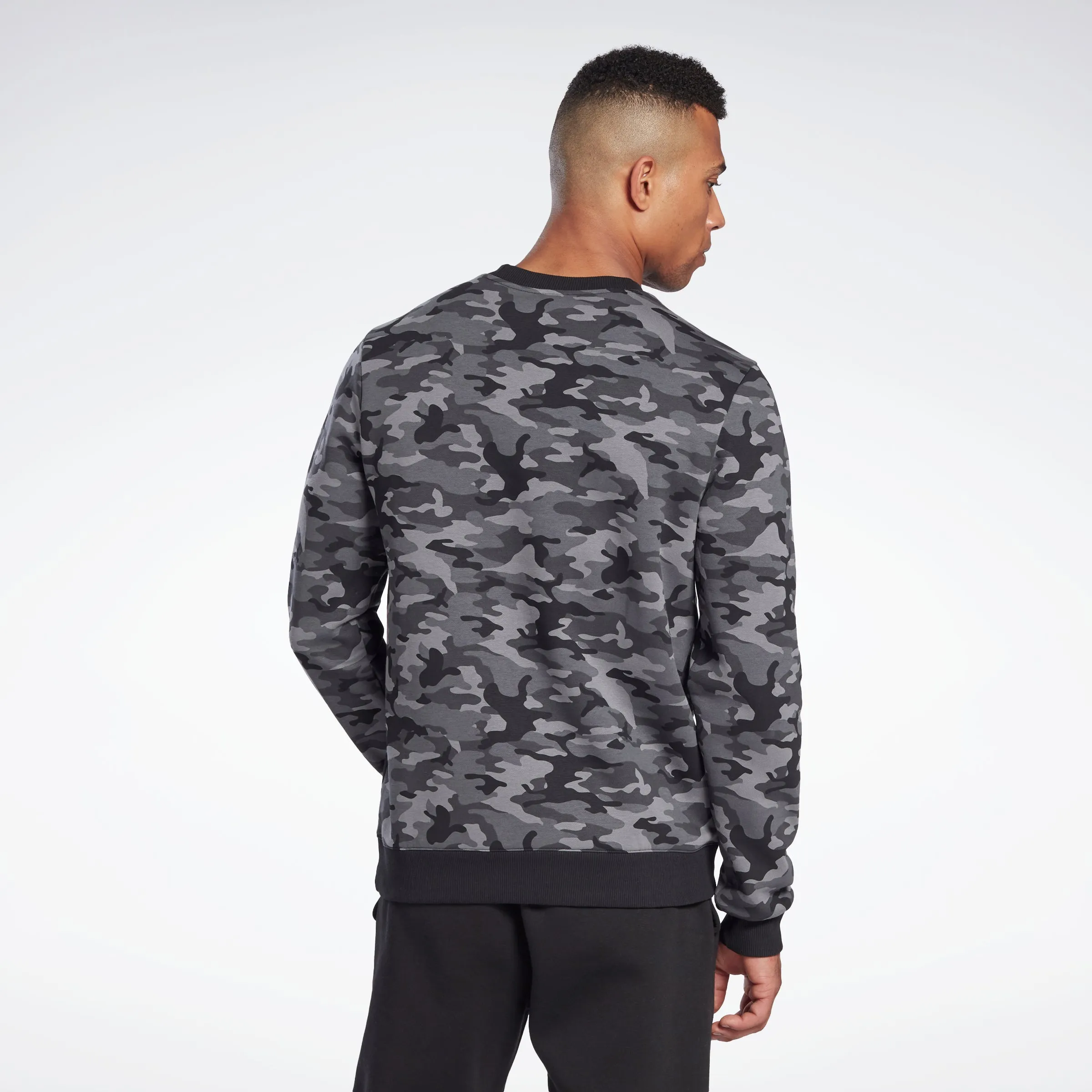 Reebok Apparel Men Reebok Identity Camo Big Logo Crew Sweatshirt Black