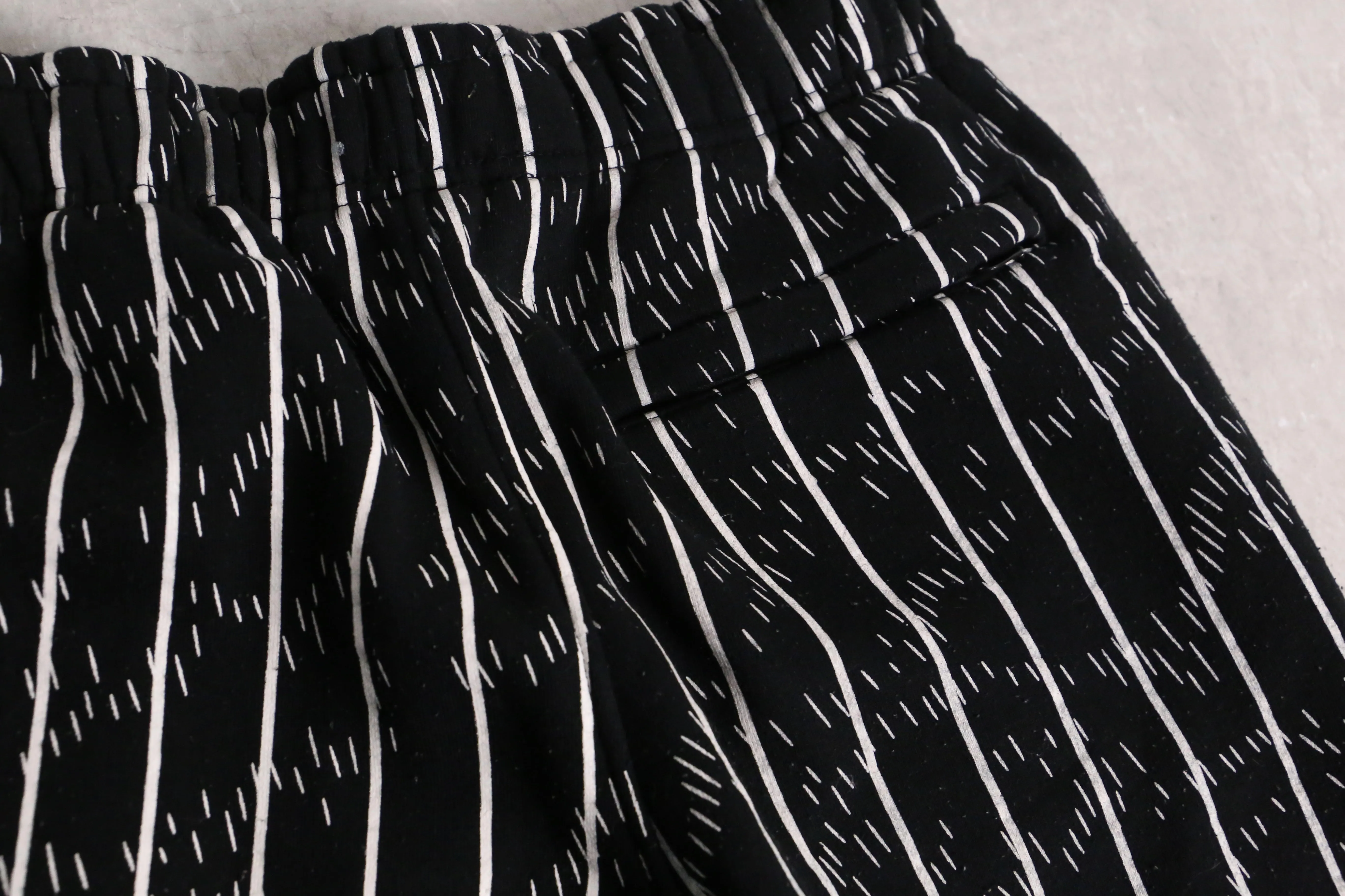 “Sean John” monotone stripe  pattern loose sweat pants