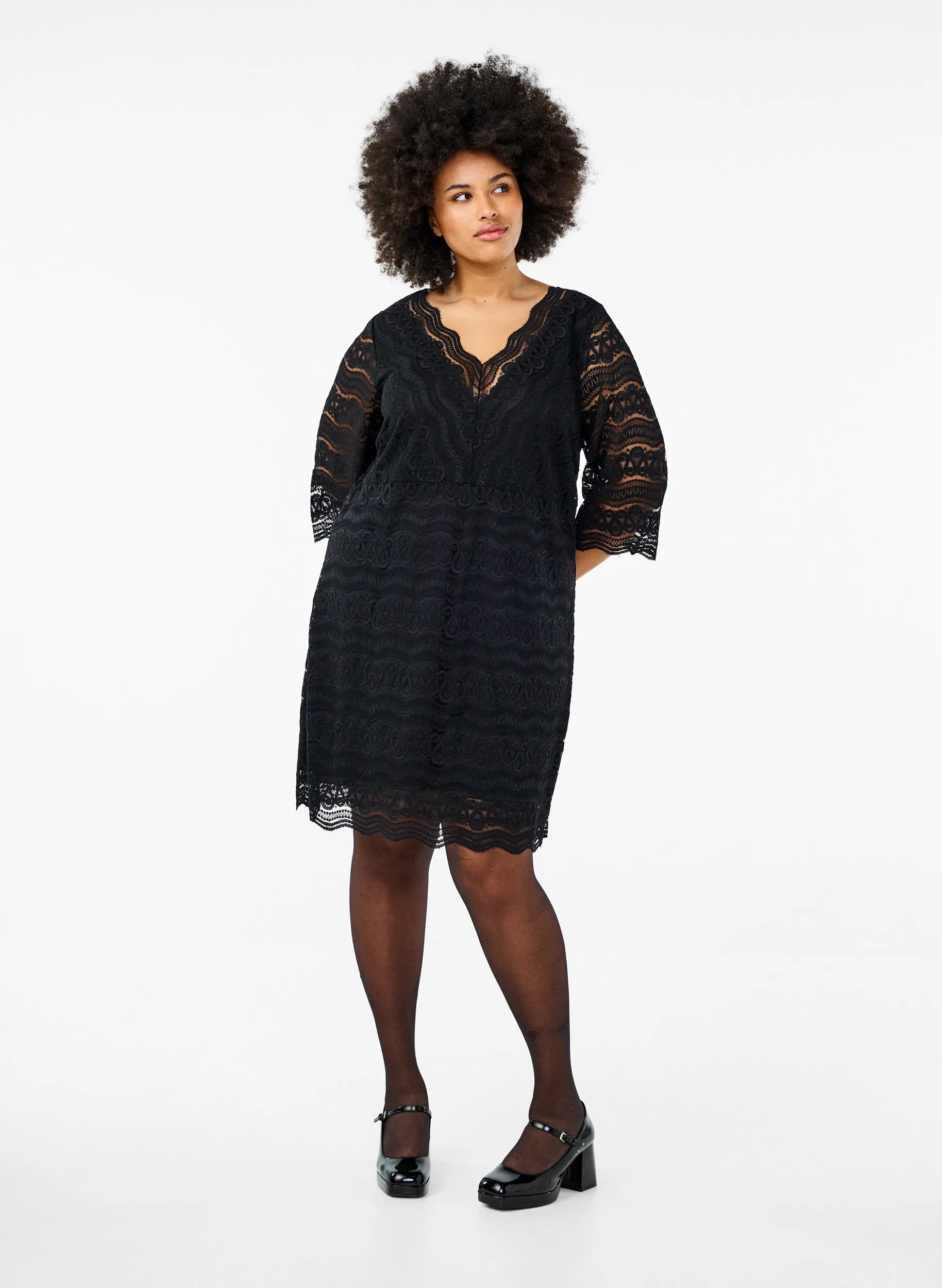 Zizzi Dana Lace Dress in Black